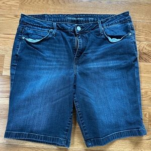 Calvin Klein bermuda shorts, size 32W